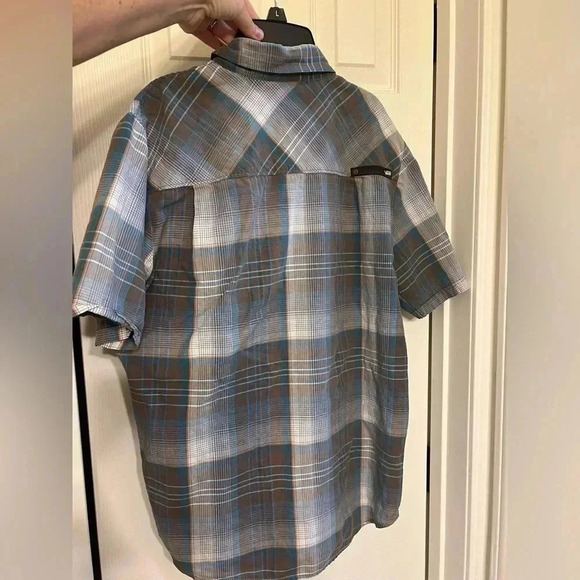 Vans flannel t shirt size S - Picture 3 of 4